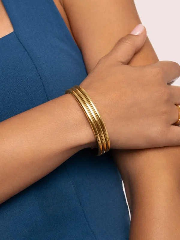 Fashion SINGULARU Brazalete Maxi Line Acero Baño Oro