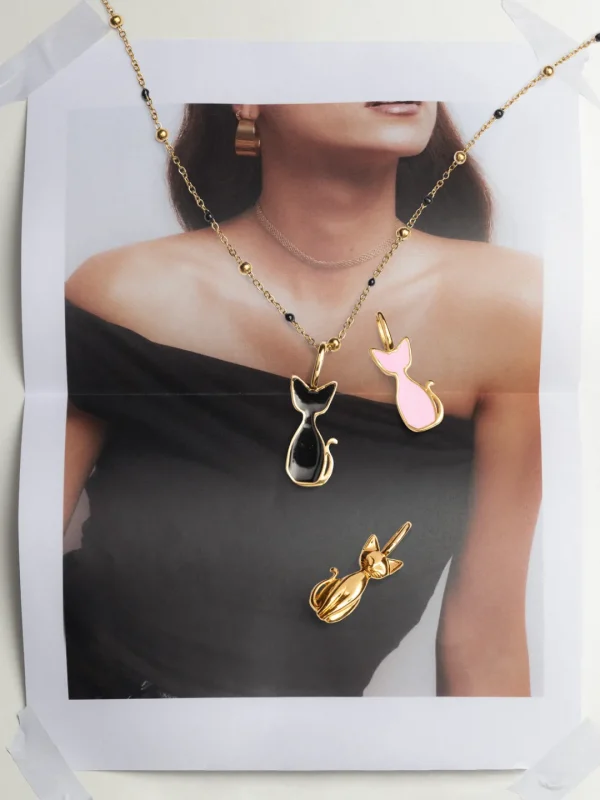 Clearance SINGULARU Charm Salem Gato Enamel Black Baño Oro